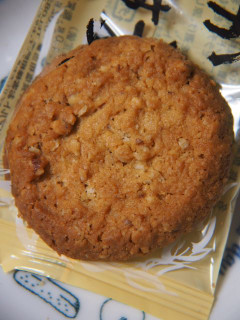 「モーツアルト からす麦クッキー アーモンド 袋1枚」のクチコミ画像 by taktak99さん
