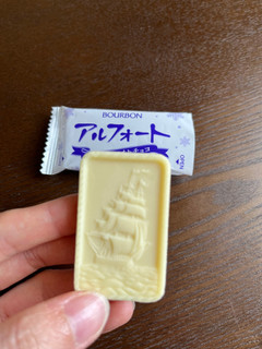 「ブルボン アルフォートバニラホワイトチョコ 袋157g」のクチコミ画像 by chan-manaさん