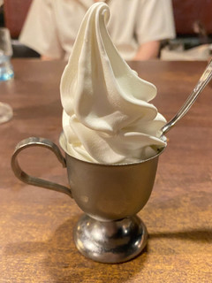 「びっくりドンキー 北海道ソフトクリーム」のクチコミ画像 by 太らない体がほしいさん