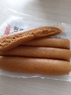 「ローソン ちぎり黒糖蒸しパン 沖縄黒糖」のクチコミ画像 by もこもこもっちさん