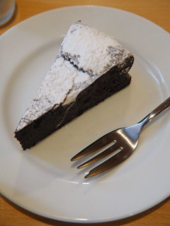 「ジョイフル チョコレートケーキ」のクチコミ画像 by taktak99さん