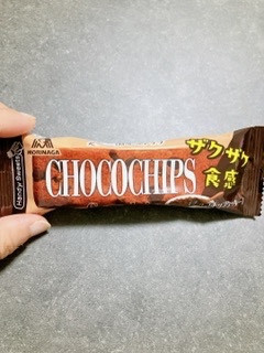 「森永製菓 HandySweets チョコチップクッキー 袋1本」のクチコミ画像 by ちゃーぼーさん