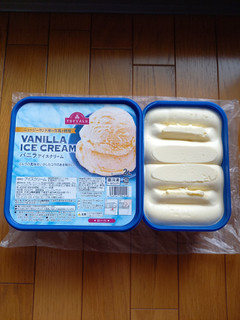「トップバリュ ニュージーランド産の生乳を使用 バニラアイスクリーム 箱2000ml」のクチコミ画像 by めたろうさん