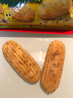 「亀田製菓 ハッピーターン スパイス 袋73g」のクチコミ画像 by パン大好きさん