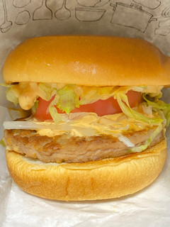 「モスバーガー モス野菜バーガー オーロラソース仕立て」のクチコミ画像 by 太らない体がほしいさん
