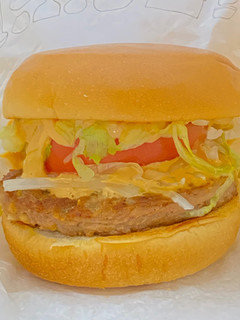 「モスバーガー モス野菜バーガー オーロラソース仕立て」のクチコミ画像 by 太らない体がほしいさん