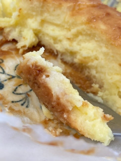 「ローソン Uchi Cafe’ バスチー バスク風チーズケーキ」のクチコミ画像 by もぐミさん