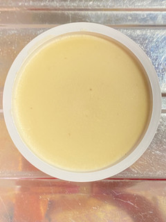 「メイトー 発酵バター香る 贅沢ラムレーズンアイス」のクチコミ画像 by 太らない体がほしいさん