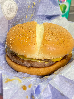 「マクドナルド 炙り醤油風 ダブル肉厚ビーフ」のクチコミ画像 by 太らない体がほしいさん