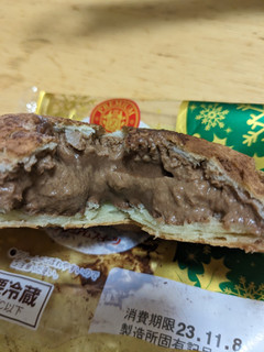 「ヤマザキ PREMIUM SWEETS もっちりとした生チョコシュー 北海道産牛乳使用 袋1個」のクチコミ画像 by ゅぃぽんさん