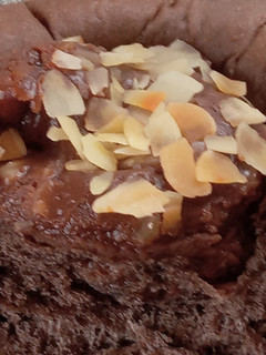 「第一パン 香ばしいアーモンドとチョコのパン」のクチコミ画像 by レビュアーさん