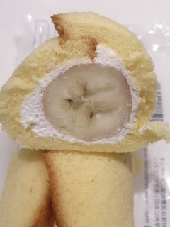 「ローソン Uchi Cafe’ バナナ1本入りオムレット」のクチコミ画像 by とくめぐさん
