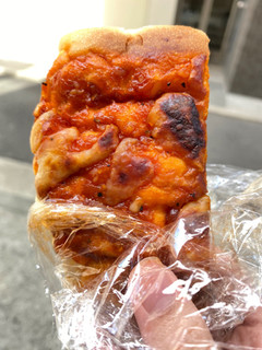 「Pasco 自家製ソースのピザフォカッチャ 袋1個」のクチコミ画像 by 太らない体がほしいさん