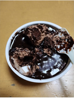 「井村屋 ショコラケーキアイス カップ90ml」のクチコミ画像 by たくすけさん
