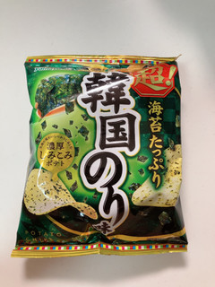 「山芳製菓 ポテトチップス 超！韓国のり味 袋60g」のクチコミ画像 by こつめかわうそさん