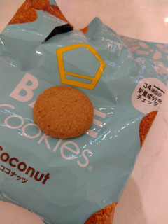 「ベースフード ベースクッキー ココナッツ 35g」のクチコミ画像 by ぴのこっここさん
