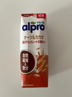 「Alpro 食物繊維＆鉄分 オーツ＆カカオ 贅沢チョコレートの味わい パック250ml」のクチコミ画像 by chan-manaさん