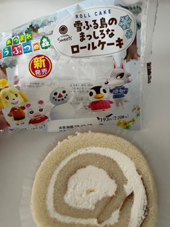 「ファミリーマート 雪ふる島のまっしろなロールケーキ」のクチコミ画像 by chan-manaさん