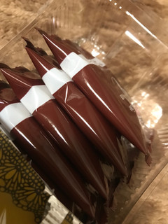 「ハッピーポケット クッキークランチョコケーキ 袋8個」のクチコミ画像 by ちゅんちゅーーんさん