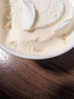 「明治 エッセル スーパーカップ バターサンド味 カップ200ml」のクチコミ画像 by ゅぃぽんさん