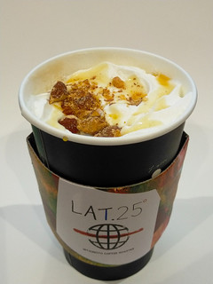 「caffe LAT.25° アーモンドミルクのカフェオレ」のクチコミ画像 by ばぶたろうさん