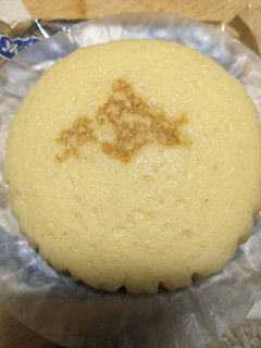 「YKベーキング 北海道バター蒸しケーキ 1個」のクチコミ画像 by ゅぃぽんさん