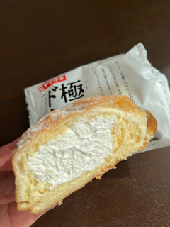 「ヤマザキ 極生ドーナツ ミルクホイップ 袋1個」のクチコミ画像 by chan-manaさん