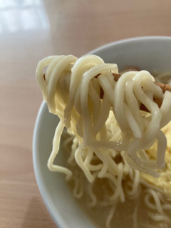 「秋田味商 比内地鶏スープ入り 鶏中華そば 塩味 一人前」のクチコミ画像 by こつめかわうそさん