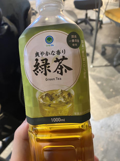 「ファミリーマート ファミマル 緑茶 ペット1000ml」のクチコミ画像 by kawawawawaさん