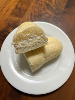 「ヤマザキ ミルキーコッペパン ミルキーホイップ＆ミルキークリーム 袋1個」のクチコミ画像 by ピンクのぷーさんさん