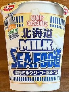 「日清食品 カップヌードル 北海道濃厚ミルクシーフー道ヌードル カップ81g」のクチコミ画像 by 千尋の彼氏2さん