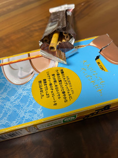 「ロッテ トッポ ロイヤルミルクティー 箱2袋」のクチコミ画像 by ピンクのぷーさんさん