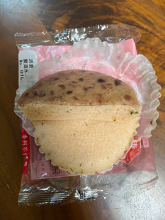 「第一パン さくら餅風蒸し 袋1個」のクチコミ画像 by ピンクのぷーさんさん