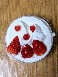 「ミニストップ MINISTOP CAFE 苺のショートケーキ 3号」のクチコミ画像 by ちょこコーヒーさん
