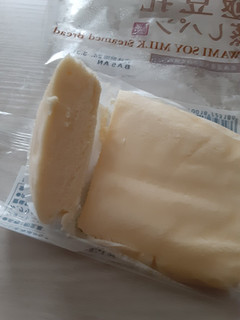 「もへじ 北海道産大豆の豆乳でつくった極豆乳蒸しパン 袋1個」のクチコミ画像 by もこもこもっちさん