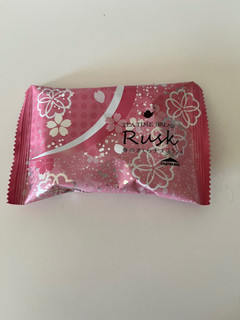 「シャトレーゼ ティータイムブレッド春のさくらチョコラスク 袋2枚」のクチコミ画像 by chan-manaさん