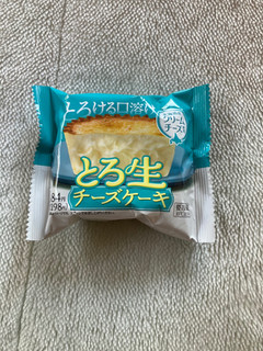 「ファミリーマート とろ生チーズケーキ」のクチコミ画像 by あべこさん