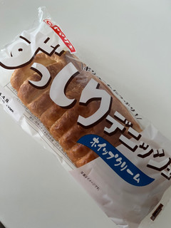 「ヤマザキ ずっしりデニッシュ ホイップクリーム 袋1個」のクチコミ画像 by chan-manaさん