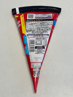 「森永製菓 ザ・クレープ チョコ＆バニラ 幸せホイップ2倍」のクチコミ画像 by パン太郎さん