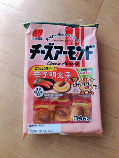「三幸製菓 チーズアーモンド 辛子明太子風味 袋14枚」のクチコミ画像 by NeOさん