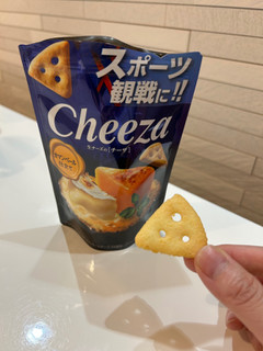 「江崎グリコ 生チーズのチーザ カマンベール仕立て 袋40g」のクチコミ画像 by NAOYさん