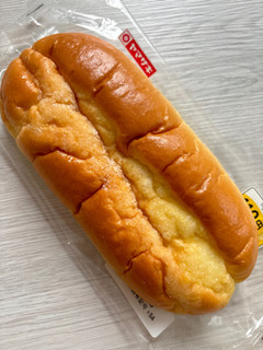 「ローソンストア100 じゃりじゃりシュガーとマーガリンのパン」のクチコミ画像 by ぷらりねさん