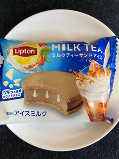 「リプトン ミルクティーサンドアイス 袋75ml」のクチコミ画像 by ねこねこりんさん