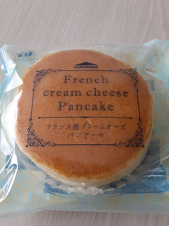 「シャトレーゼ フランス産クリームチーズパンケーキ」のクチコミ画像 by もこもこもっちさん