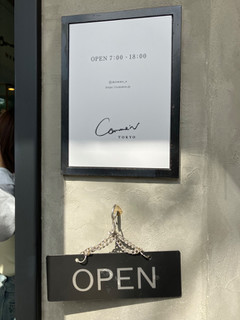 「Comme’N TOKYO クリームチーズのクラン・レザン」のクチコミ画像 by こつめかわうそさん