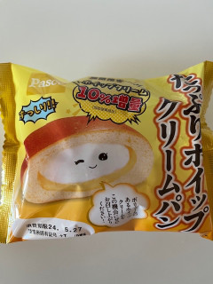 「Pasco たっぷりホイップクリームパン ホイップクリーム10％増量 袋1個」のクチコミ画像 by chan-manaさん