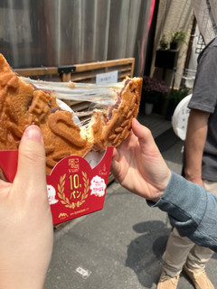 「ジョンノ屋台村 10ウォンパン あんこ＆チーズ」のクチコミ画像 by こつめかわうそさん