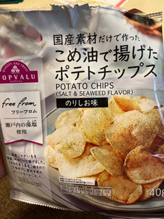 「イオン トップバリュ Free From 国産素材だけで作った こめ油で揚げたポテトチップス のりしお味 袋40g」のクチコミ画像 by 青空大好きさん