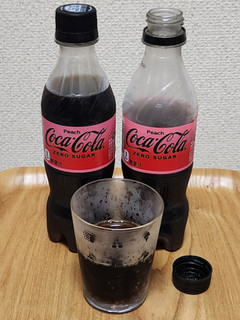 「コカ・コーラ コカ・コーラ ゼロ ピーチ ペット350ml」のクチコミ画像 by みにぃ321321さん