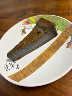 「午後の喫茶マイニチ 黒ゴマベイクドチーズケーキ」のクチコミ画像 by ピンクのぷーさんさん